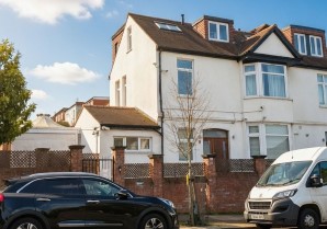 Property for Auction in London - 11 Limes Avenue, Golders Green, London, NW11 9TJ