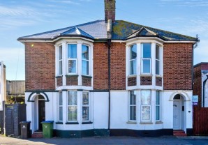 Property for Auction in London - 3 Canada Grove, Bognor Regis, West Sussex, PO21 1DW