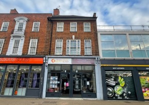 Property for Auction in London - 165A Darkes Lane, Potters Bar, Hertfordshire, EN6 1BW