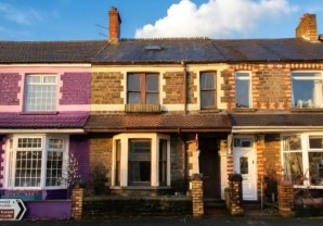 Property for Auction in London - 36 Bartlett Street, Caerphilly, Mid Glamorgan, CF83 1JS