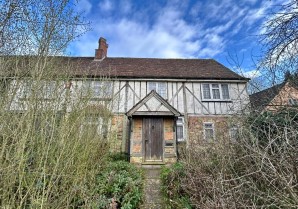 Property for Auction in London - Abdale Coach House, 32-34 Warrengate Road, North Mymms, Hatfield, Hertfordshire, AL9 7TX