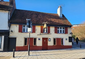 Property for Auction in London - The Bell, 41 Frogmoor, High Wycombe, Buckinghamshire, HP13 5DQ