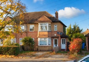 Property for Auction in London - 247A Shakespeare Avenue, Hayes, Middlesex, UB4 9AQ