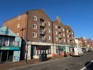 Property for Auction in South West - Flat 7, Port St. James, 15 The Quay, Poole, Dorset BH15 1HS