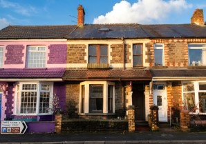Property for Auction in London - 36 Bartlett Street, Caerphilly, Mid Glamorgan, CF83 1JS