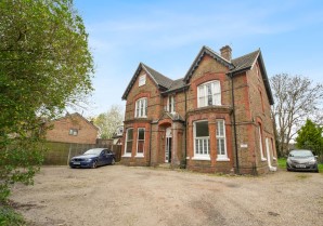 Property for Auction in London - 139E Frenches Road, Redhill, Surrey, RH1 2HZ