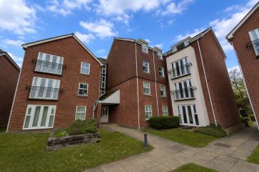 Property for Auction in Coventry & Warwickshire - 55 Birch Meadow Close, Warwick, Warwickshire CV34 4TZ