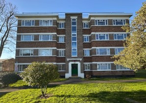 Property for Auction in London - Flat 19 Cameford Court, New Park Road, Streatham Hill, London, SW2 4LH