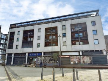Property for Auction in Coventry & Warwickshire - Flat 25, Abbey Court, Priory Place, Coventry, West Midlands CV1 5SA