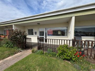 Property for Auction in East Anglia - 18 Rainbows End, Chalet Park, Mill Lane, Bacton, Norfolk NR12 0HN