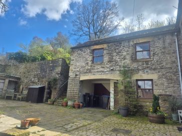 Property for Auction in Manchester - 3 Bulls Head Court Yard, Commercial Road, Tideswell, Buxton, Derbyshire, SK17 8NU