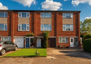 Property for Auction in London - 9 Ribston Close, Bromley, Kent, BR2 8LS