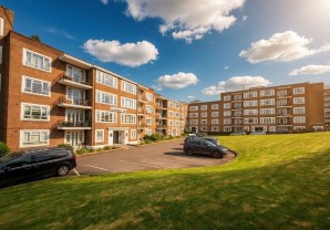 Property for Auction in London - Flat 8 Chessington Court, Charter Way, Finchley, London, N3 3DT