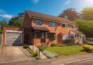 Property for Auction in London - 4 Ridge Lea, Hemel Hempstead, Hertfordshire, HP1 2AY