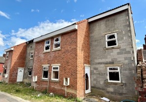 Property for Auction in London - 111E Barnsley Road, South Elmsall, Pontefract, Wakefield, WF9 2BH
