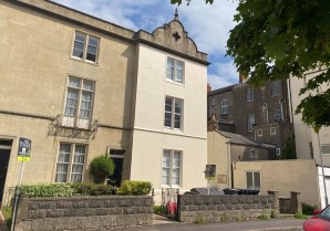 Property for Auction in London - Flat 3, 2 South Terrace, Weston-super-Mare, North Somerset, BS23 2AT