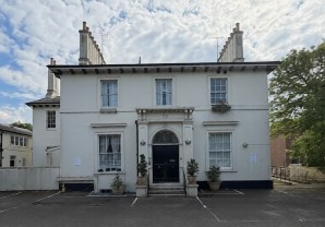 Property for Auction in London - Flat M, The Lodge, 22 Leigham Court Road, Streatham Hill, London, SW16 2PL