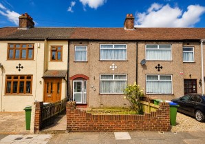 Property for Auction in London - 21 Powys Close, Bexleyheath, Kent, DA7 5RR