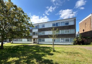 Property for Auction in London - 72 Cotlandswick, London Colney, St. Albans, Hertfordshire, AL2 1EF