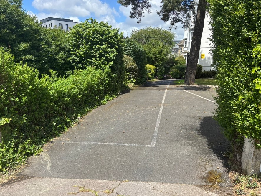 Lot Image