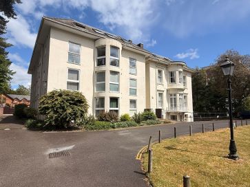 Property for Auction in South West - Flat 5, King Edward Court, 62 Christchurch Road, Bournemouth, Dorset BH1 3PF