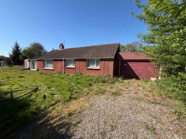 Property for Auction in East Anglia - Long Acre, Low Street, Oakley, Diss, Suffolk IP21 4AQ