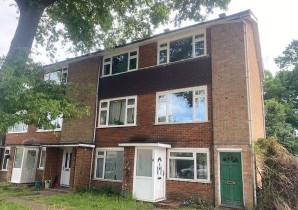 Property for Auction in Sussex & Hampshire - 9 Beech Grove, Addlestone, Surrey, KT15 1QQ