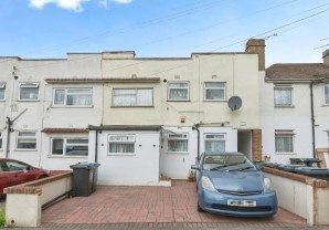Property for Auction in London - 52 St. Marks Avenue, Northfleet, Gravesend, Kent, DA11 9LW
