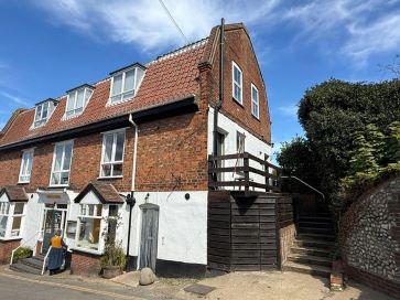 Property for Auction in East Anglia - Flat 1, 5 High Street, Blakeney, Holt, Norfolk NR25 7NA