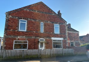 Property for Auction in London - 9 Love Lane, Gainsborough, Lincolnshire, DN21 2SG