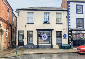 Property for Auction in London - 14A Market Place, Alford, Lincolnshire, LN13 9EB