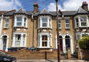 Property for Auction in London - 44B Wendover Road, Harlesden, London, NW10 4RT