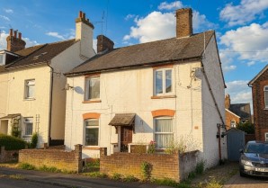 Property for Auction in London - Flat C, 94 Priory Road, Tonbridge, Kent, TN9 2BP