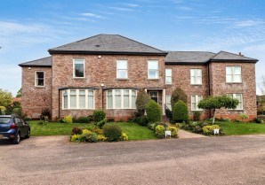 Property for Auction in London - 10 Borrage Hall, Borrage Lane, Ripon, North Yorkshire, HG4 2PW