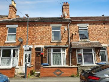Property for Auction in Coventry & Warwickshire - 79, Craven Road, Rugby, Warwickshire CV21 3JZ