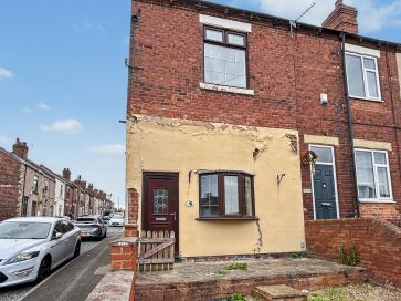 Property for Auction in West Yorkshire - 116 Featherstone Lane, Featherstone, Pontefract, West Yorkshire WF7 6LR