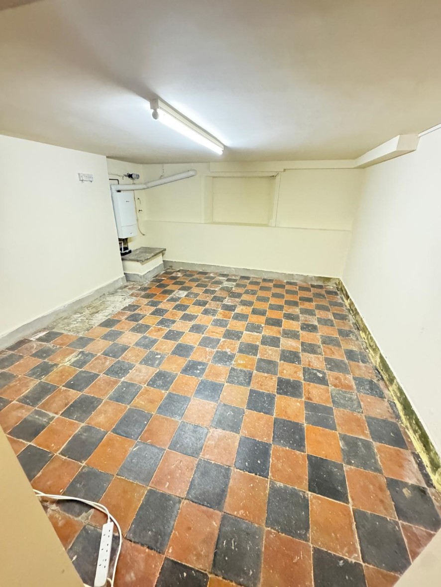 Lot Image
