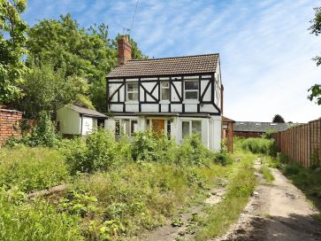 Property for Auction in Coventry & Warwickshire - 62 Stratford Street, Upper Stoke, Coventry, West Midlands CV2 4NJ