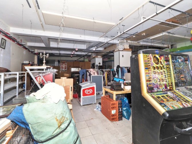 Lot Image