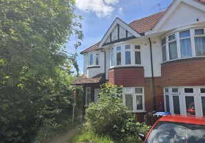 Property for Auction in London - 17A Westview Close, Neasden, London, NW10 1RH