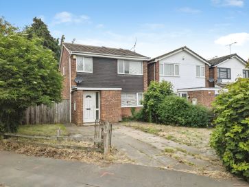 Property for Auction in Coventry & Warwickshire - 2 Grasscroft Drive, Cheylesmore, Coventry, West Midlands CV3 5QF