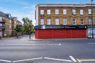 Property for Auction in South West - Flat 1, 110 Portland Road, South Norwood, London SE25 4PJ