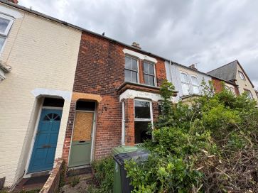 Property for Auction in East Anglia - 97 Churchill Road, Great Yarmouth, Norfolk NR30 4NQ