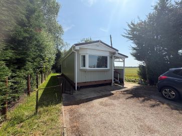 Property for Auction in East Anglia - Vanda, Holbeach Drove Gate, Holbeach Drove, Spalding, Lincolnshire PE12 0RX