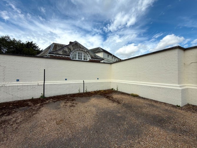 Lot Image