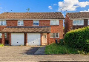 Property for Auction in London - 12 Tyle Road, Tilehurst, Reading, Berkshire, RG30 4TF