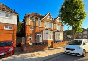 Property for Auction in London - Unit 2, 2 Elm Park Road, Winchmore Hill, London, N21 2HN