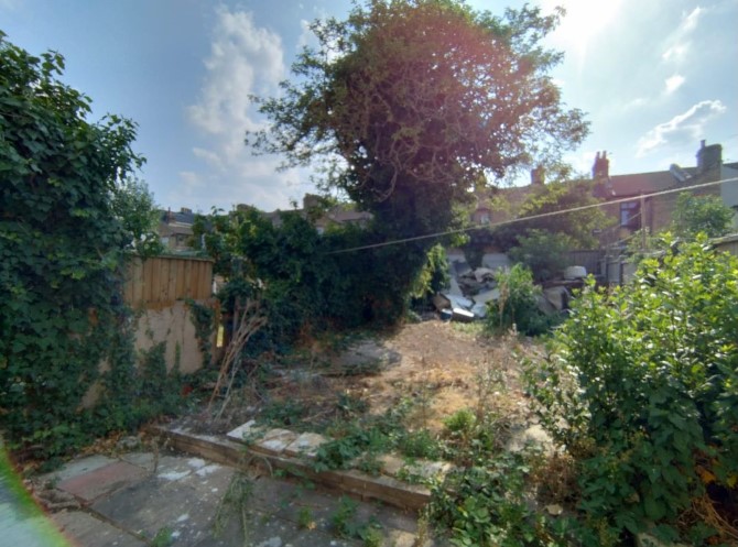 Lot Image