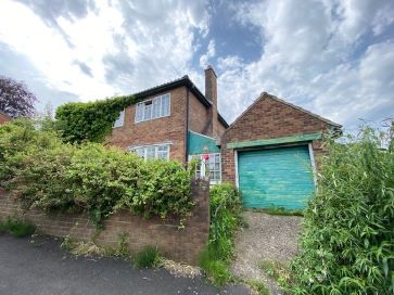 Property for Auction in North West - 8 Woodside Close, Upholland, Skelmersdale, Lancashire WN8 0LJ