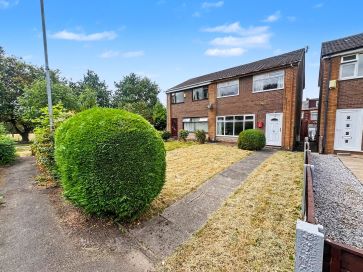 Property for Auction in Manchester - 34 Brierley Walk, Chadderton, Oldham, OL9 6SB